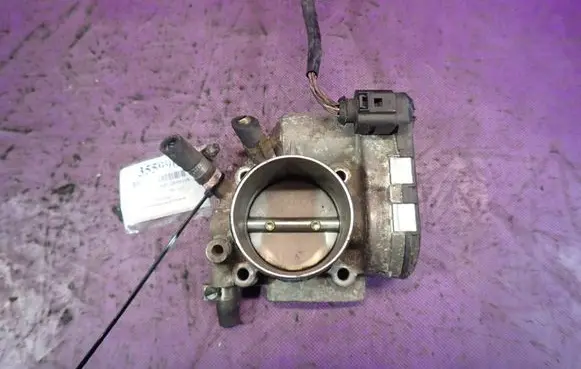 Audi A4 S4 B6 8E 8H Throttle body valve 
