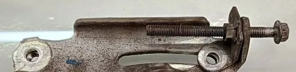 Toyota Avensis T270 Alternator belt tensioner 