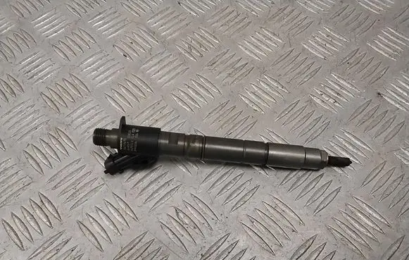 Volvo V60 Fuel injector 31272690