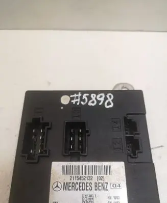 Mercedes-Benz CLS C219 Comfort/convenience module A2115452132