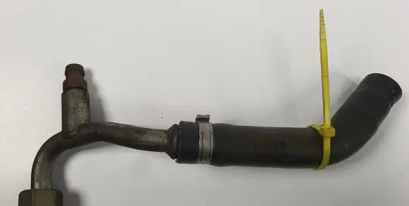 Volvo XC90 Engine coolant pipe/hose