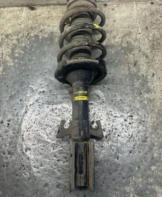 Mercedes-Benz Vito Viano W638 Front shock absorber with coil spring
