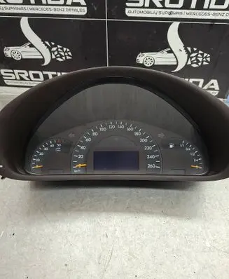 Mercedes-Benz C W203 Speedometer (instrument cluster) A2035401311