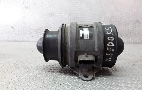 Mazda Xedos 6 Mass air flow meter 1972000060