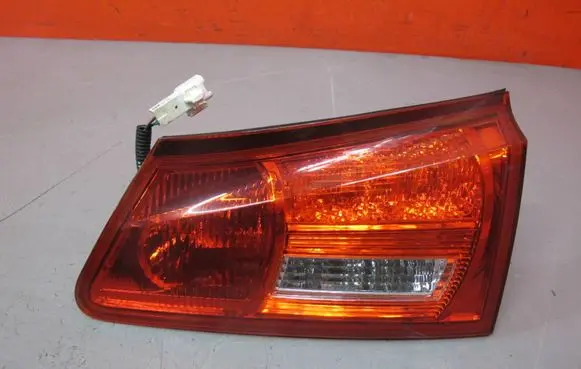 Lexus IS 220D-250-350 Rear/tail lights LEXUSLAMPAWKLAPEPT