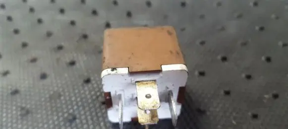 Renault Clio II Other relay 7700810929