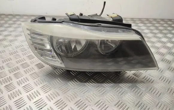 BMW 3 E90 E91 Headlight/headlamp 7202582