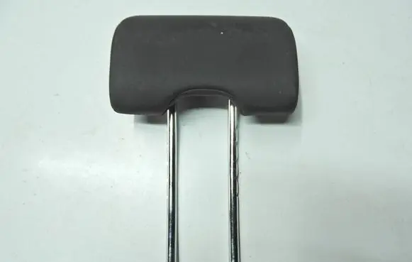 Volvo V40 Rear seat headrest 