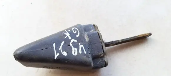 Volkswagen PASSAT B2 Rear door check strap stopper 321837323