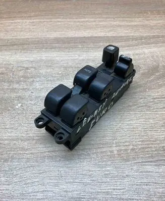 Subaru Legacy Electric window control switch 83071AE01A