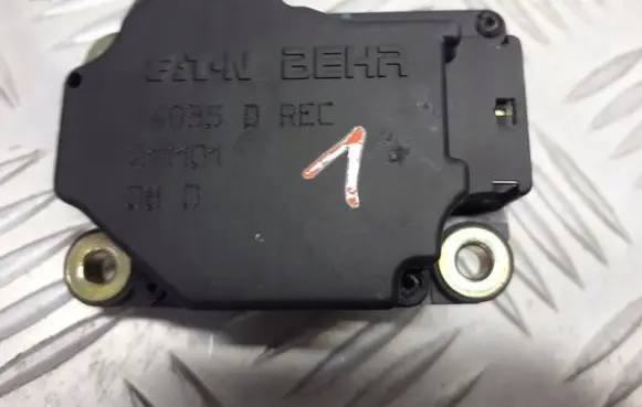 Volvo S80 A/C air flow flap actuator/motor 74935