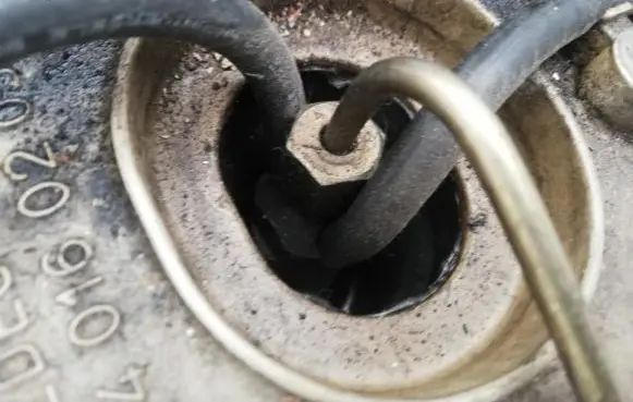 Mercedes-Benz E W210 Fuel injector