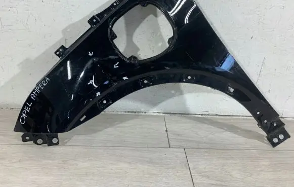 Opel Ampera Fender