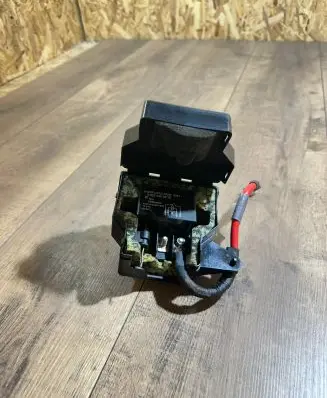 Mercedes-Benz C W204 Charging relay A0035422619 V23132A2001X27