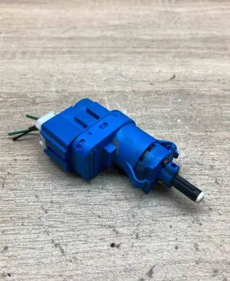 Mazda 3 I Brake pedal sensor switch BP4K