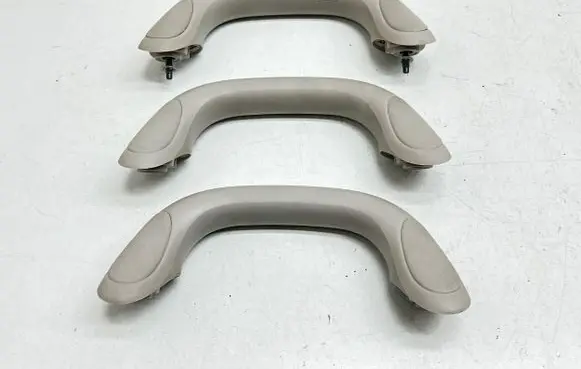 Nissan Navara D23 A set of handles for the ceiling 