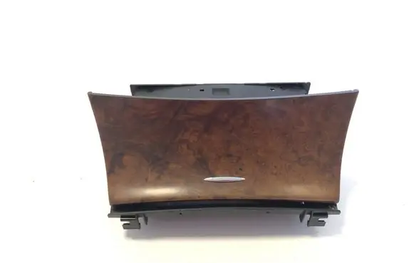 Mercedes-Benz CLS C219 Car ashtray A2116802852