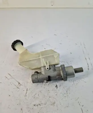 Renault Clio III Master brake cylinder 8200129956