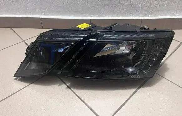 Skoda Octavia Mk3 (5E) Headlight/headlamp 5E1941015C