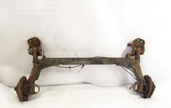 Volkswagen PASSAT B4 Rear axle beam 