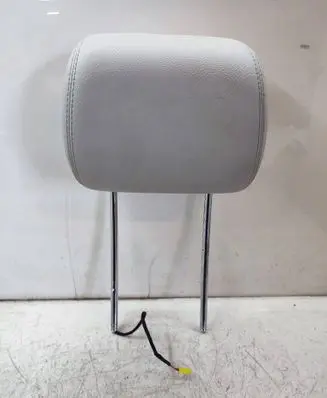 Mercedes-Benz ML W164 Front seat headrest