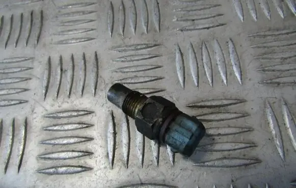 Peugeot 405 Coolant temperature sensor 336401