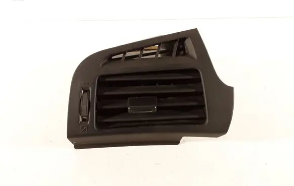 Toyota Verso Dashboard side air vent grill/cover trim 556600F020 20033 20032