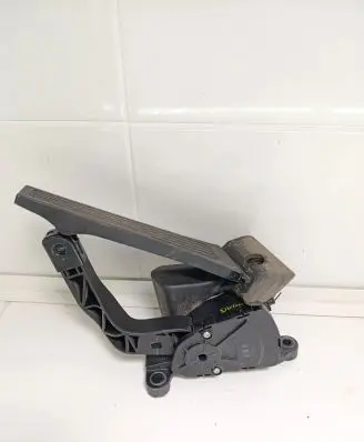 Hyundai ix35 Accelerator throttle pedal M00327002S000 DH327272S000
