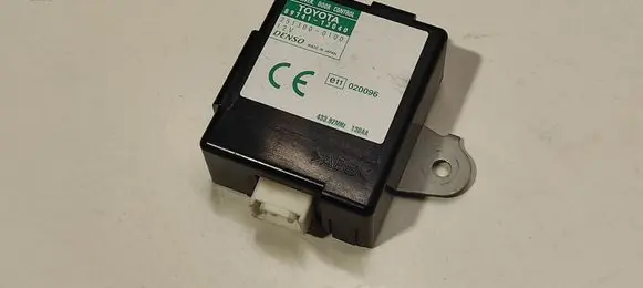 Toyota Corolla Verso E121 Door central lock control unit/module 8974113040 2513000100 020096