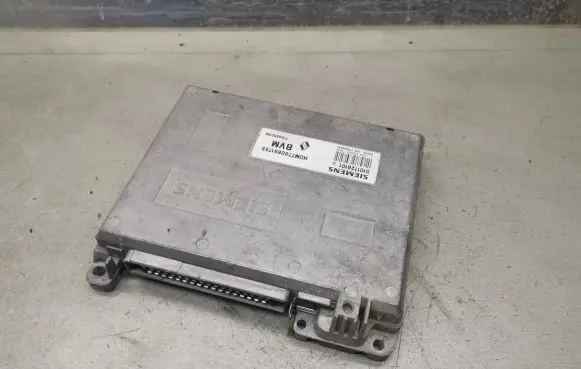 Renault 19 Engine control unit/module 7700851755 7700862136 S101728101C