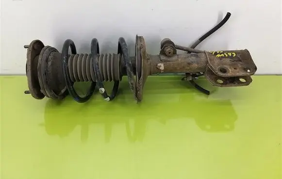 Toyota Avensis T250 Front shock absorber with coil spring