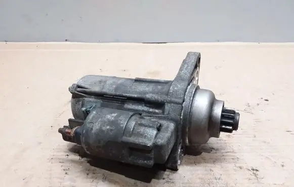 Volkswagen Golf Plus Starter motor 02Z911023H