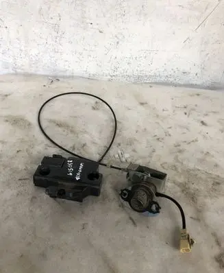 Lexus IS 220D-250-350 Tailgate/trunk/boot lock/catch/latch 07423a