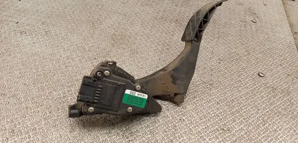 Audi A2 Accelerator throttle pedal 8Z1721523E