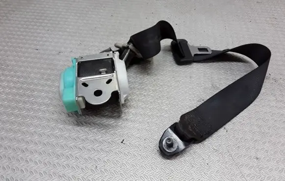 Nissan Note (E11) Rear seatbelt 888459U05A