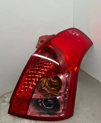 Suzuki Swift I Rear/tail lights LE06B6167