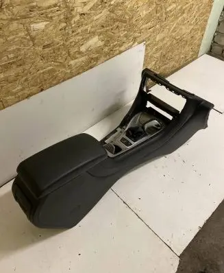 Citroen C5 Armrest 99604435401 81230112