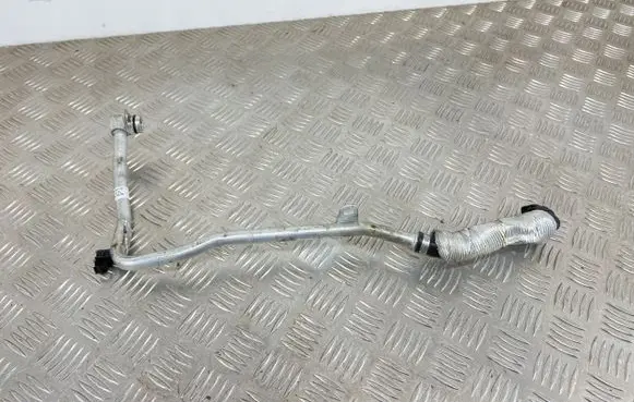 BMW 1 F40 Engine coolant pipe/hose 85890470