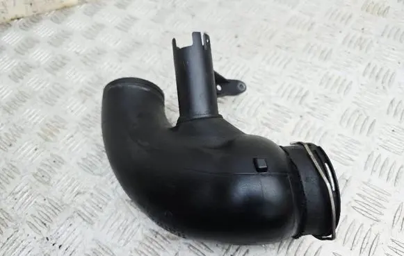 BMW 5 E60 E61 Air intake duct part 7801547 7803843 13717803843