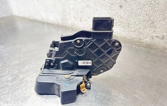 Ford C-MAX I Rear door lock R26412EK 1403A
