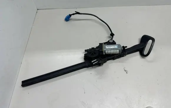 Mercedes-Benz E W238 Seat belt adjustment motor A2058600182 308362799AG