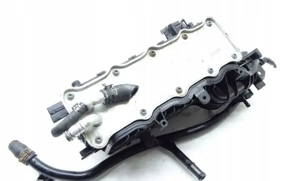 Volkswagen Golf VII Intake manifold 04E129711L
