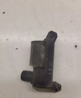 Ford Focus Windscreen/windshield washer pump 93BB17K624BA