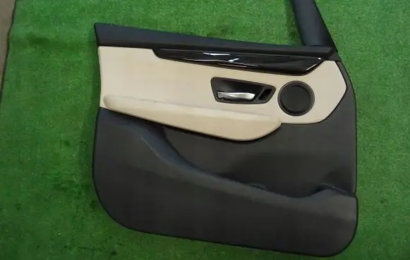 BMW 2 F45 Front door card panel trim