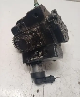 Opel Vivaro Fuel injection high pressure pump 0445010234