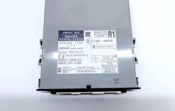 Toyota RAV 4 (XA40) Other devices 8999042070