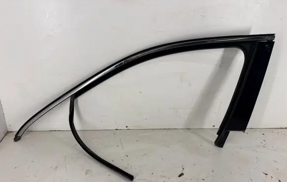 Volkswagen Tiguan Allspace Front door glass trim molding 5NA837901
