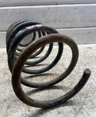 Volkswagen PASSAT B4 Front coil spring
