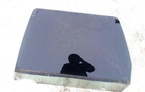 Seat Alhambra (Mk1) Rear door window glass as2