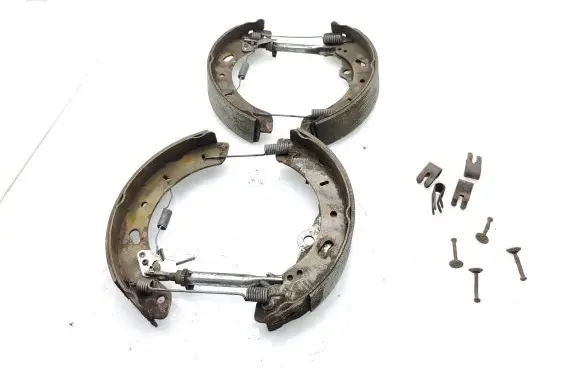 Ford Transit Courier Handbrake/parking brake pads 
